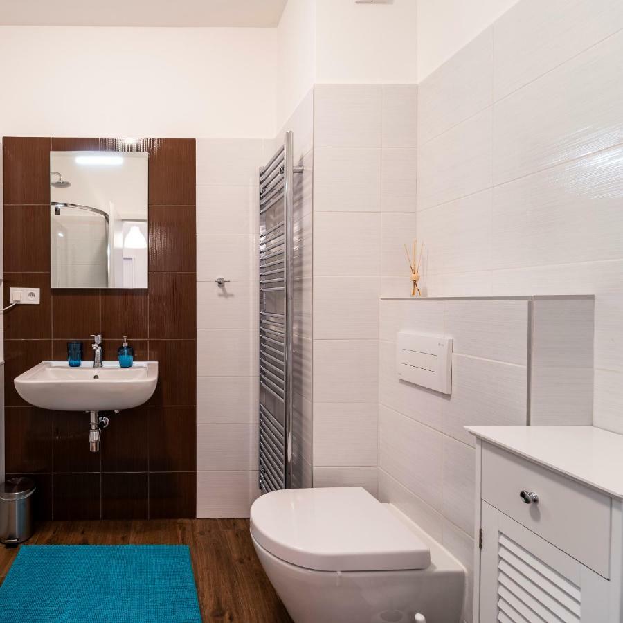 Home 223 - Designovy Apartman 伊赫拉瓦 外观 照片